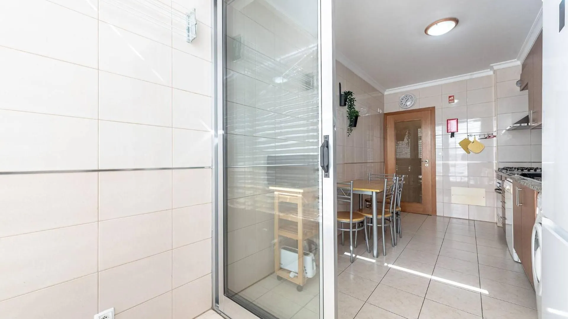 Sunnyside Suite-Portimao 0*, Portimao
